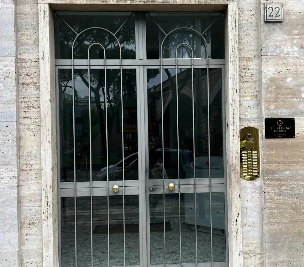 Ele Rooms San Pietro Rome 0*,  Italy